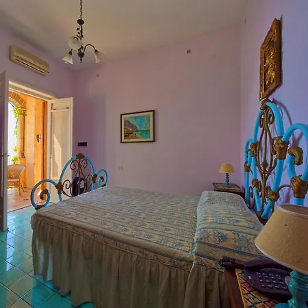 Πανσιόν Scarpariello Relais 4*